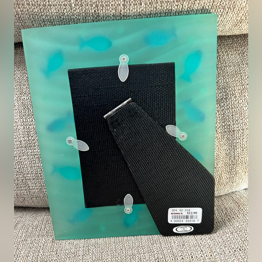 Brand new in box Sonoma fish-themed 3.5”x5” photo frame - Picture 5 of 5